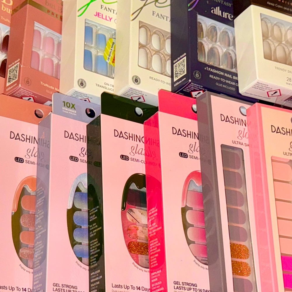 🆕 Mystery Box of 10 Nail Sets! Dashing Diva KISS OPI Press On Bundle